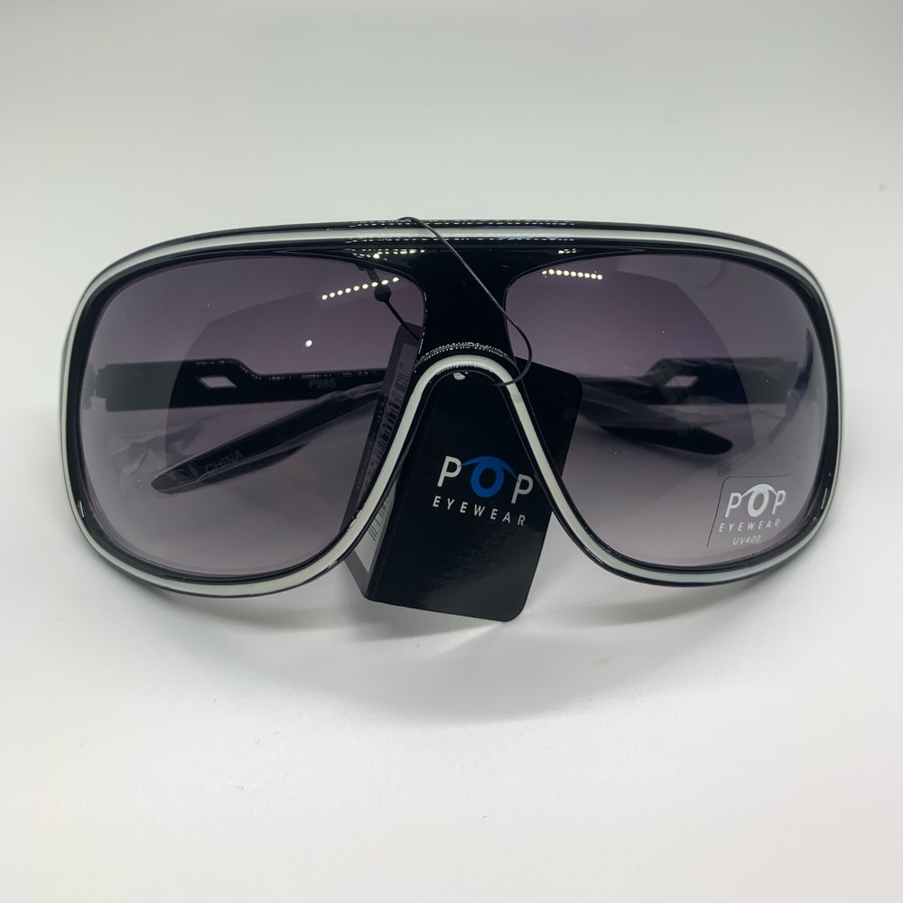 Pop eyewear